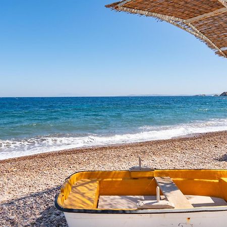 סקאלה Beachfront Lampis Dolphin 4 מראה חיצוני תמונה
