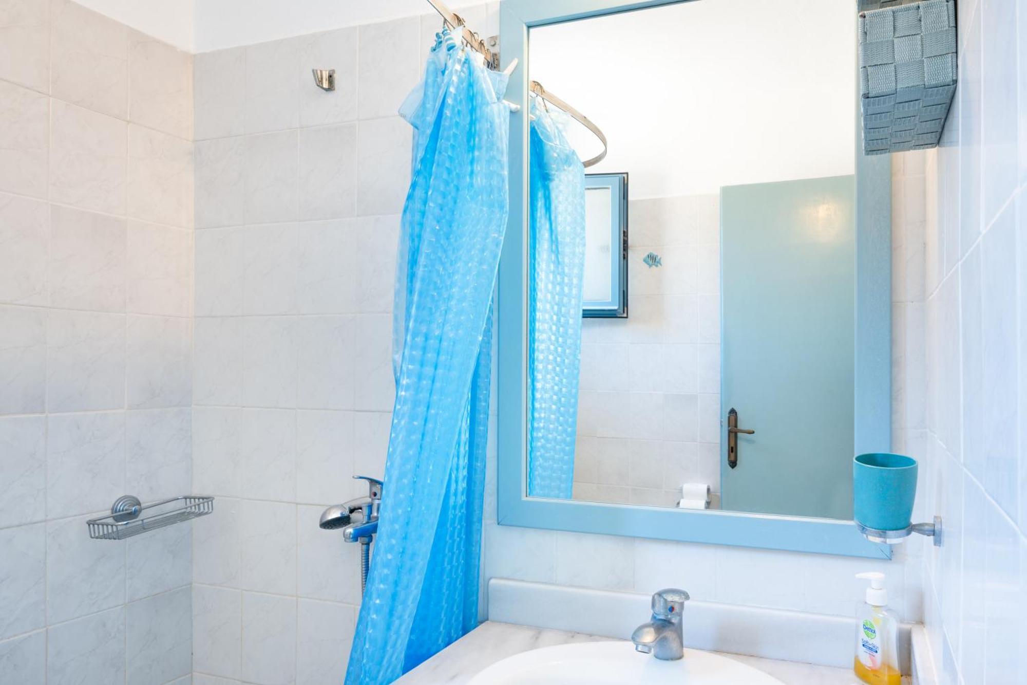 סקאלה Beachfront Lampis Dolphin 4 מראה חיצוני תמונה