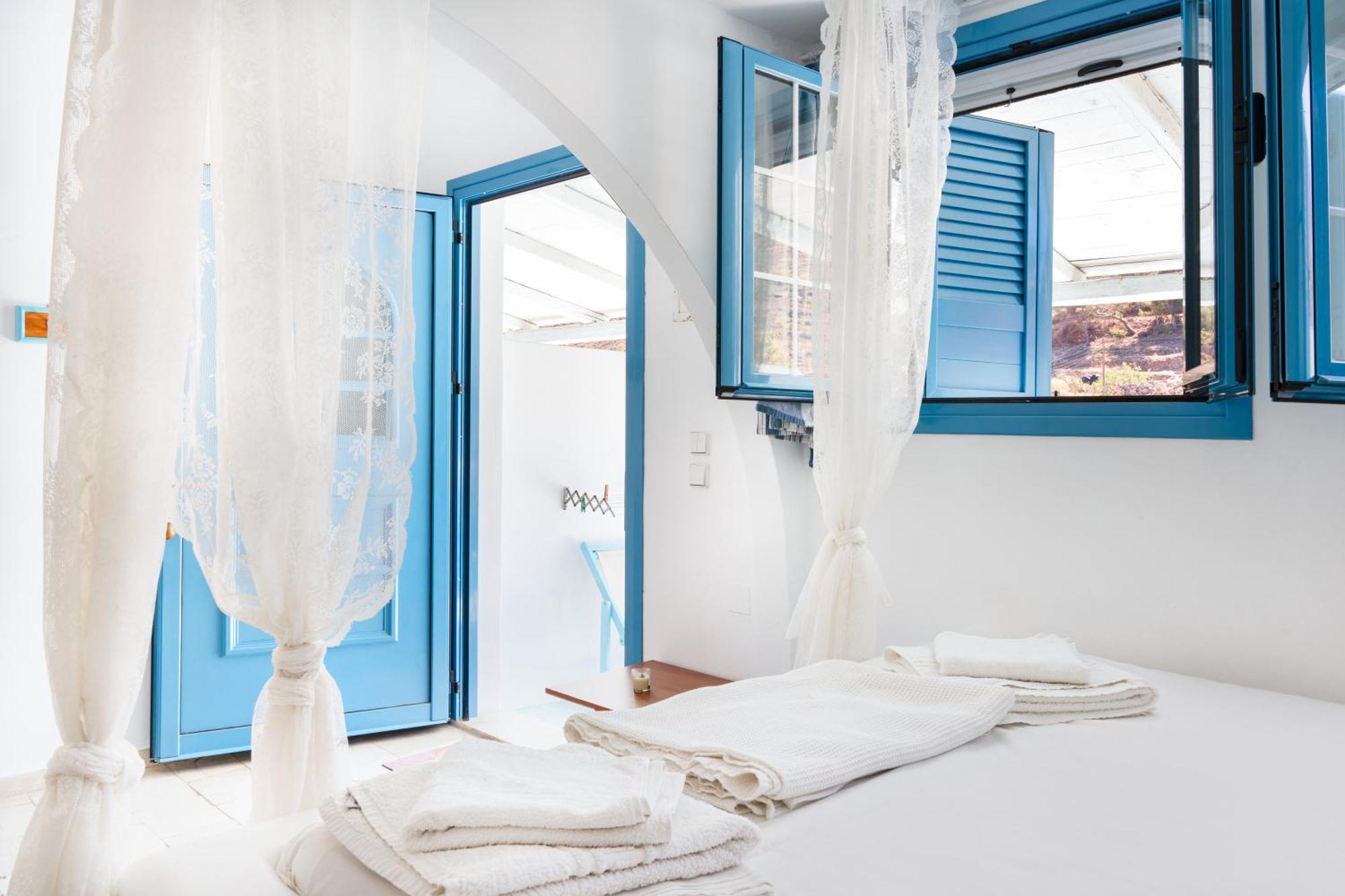 סקאלה Beachfront Lampis Dolphin 4 מראה חיצוני תמונה